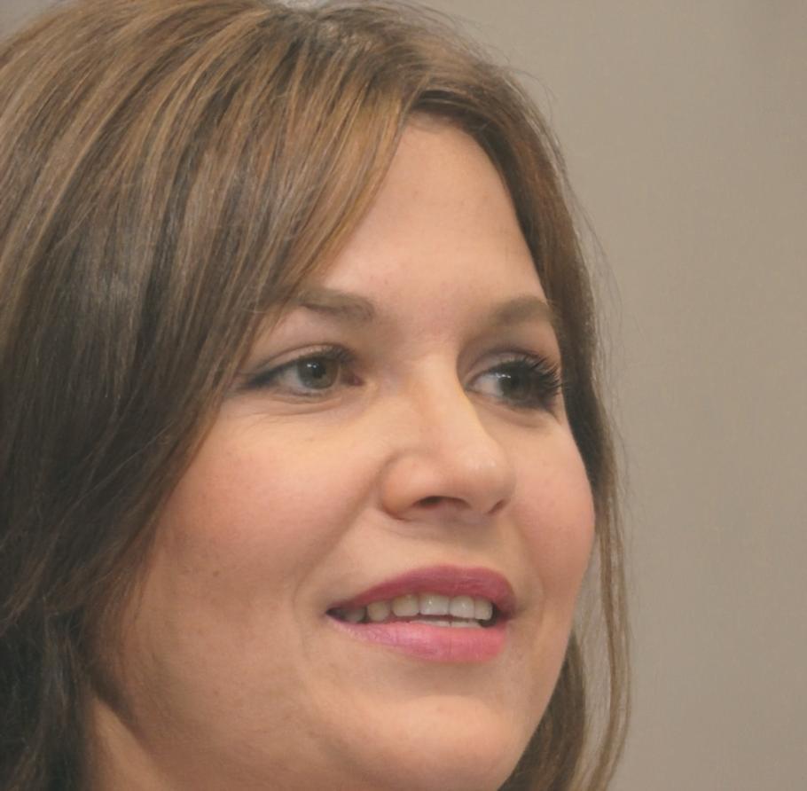 Marie Dubois, Conseillère Financière Senior